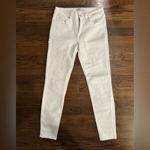 Just Black Women's White Skinny Jeans: Size 28/6